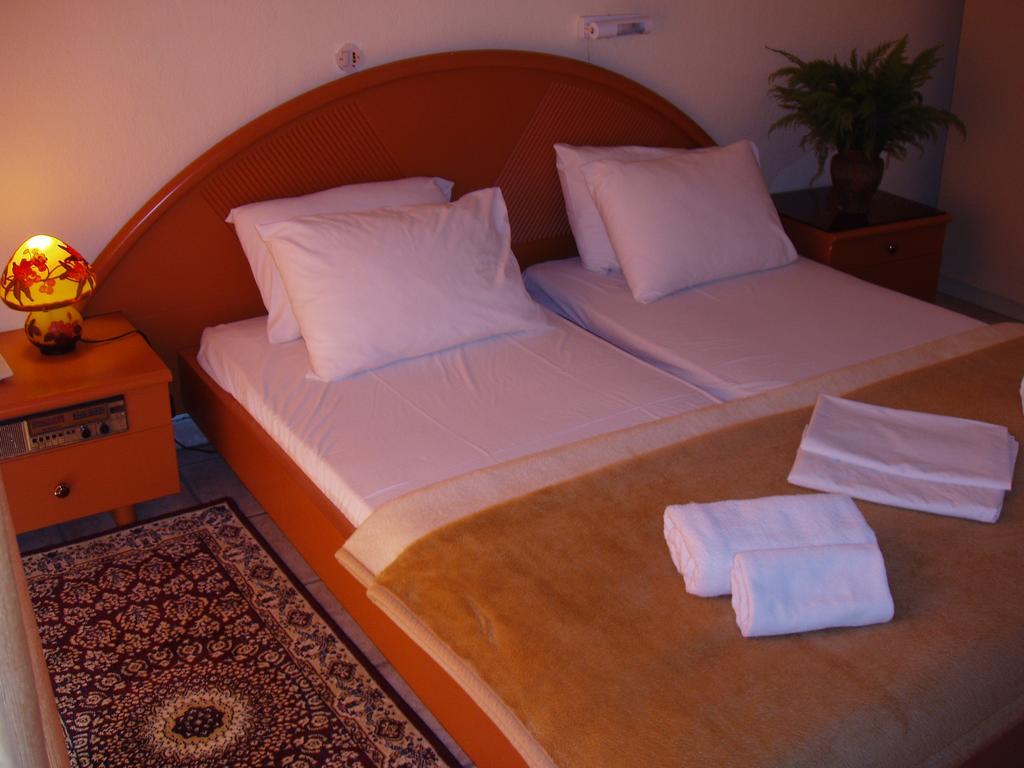 Hotel Lito Paralia Katerinis Bagian luar foto