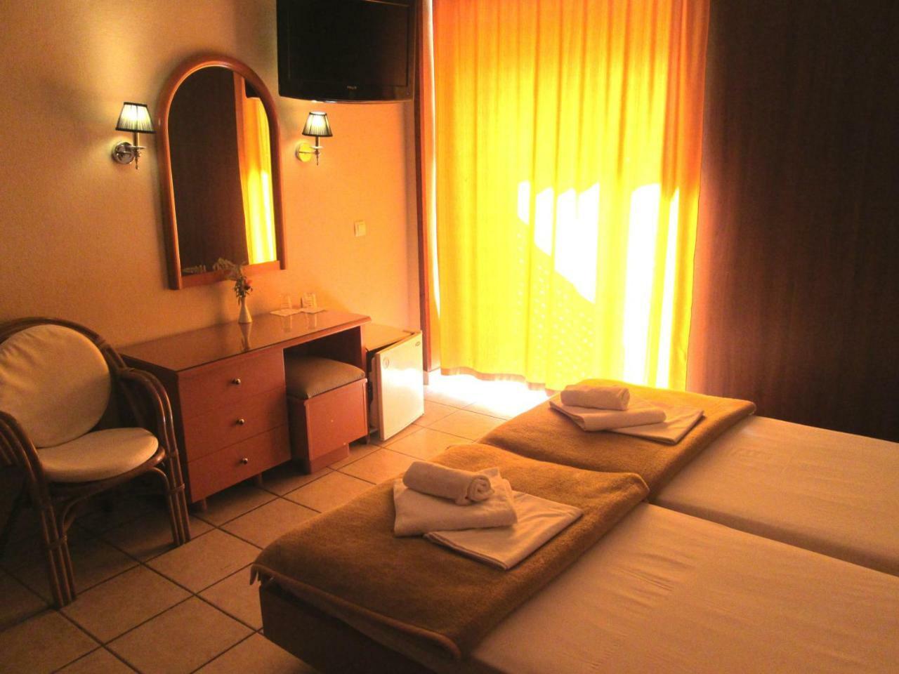 Hotel Lito Paralia Katerinis Bagian luar foto
